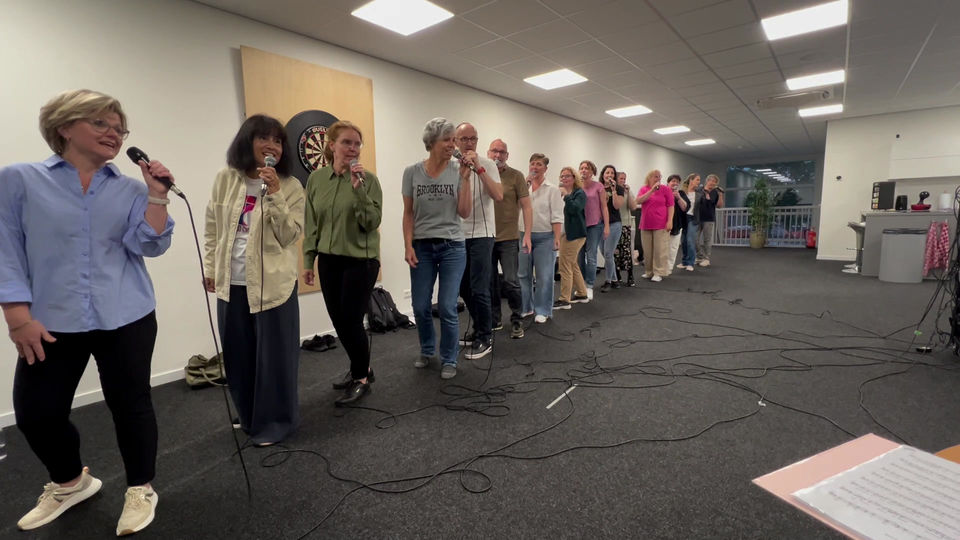 The People United repetitievideo